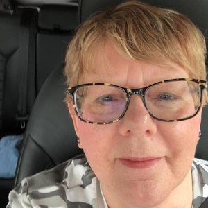 Meet your Posher, Diane